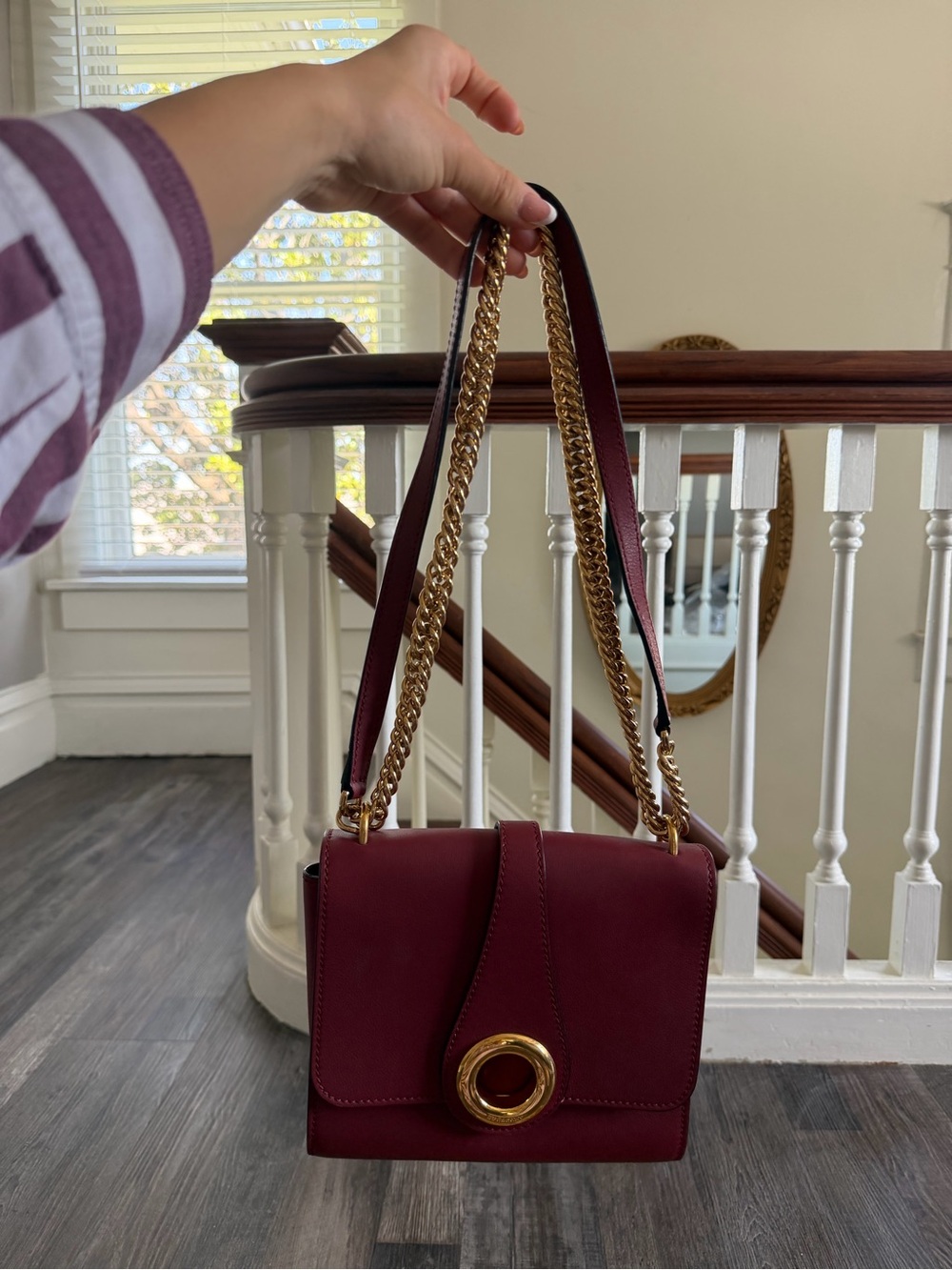 Women's Burgundy Burberry Leather Shoulder Bag with Gold Ring Accent - Picture 7 of 8